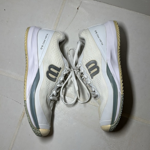 Wilson Rush Pro 3.0 Women’s Size 6W Great Condtion White Tennis Shoes - Picture 4 of 10